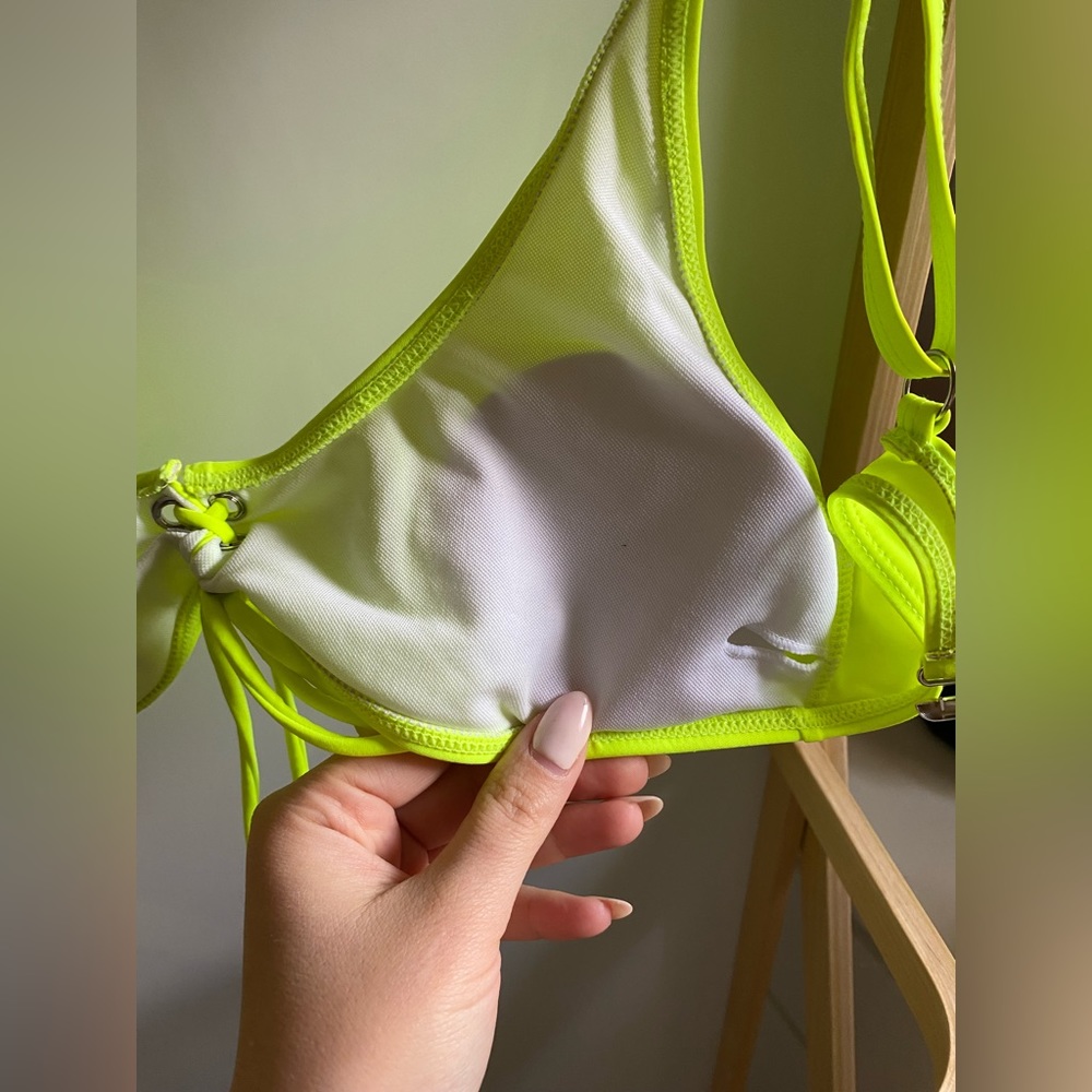 NWOT Neon Green Bikini top - Picture 4 of 5